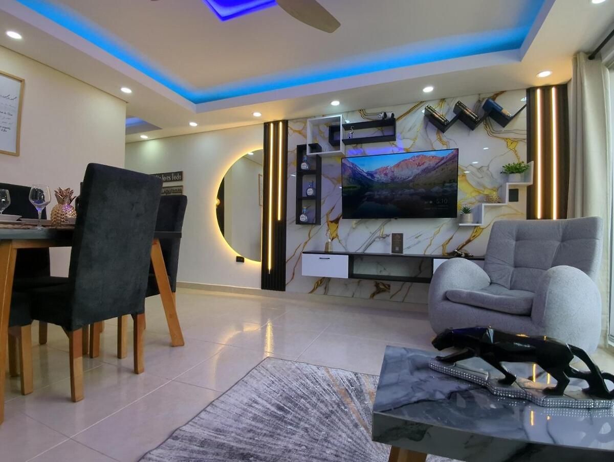 18th-floor With A View, 3 Bedrooms, Near The Airport Apartamento *