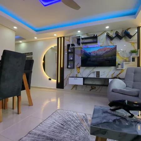 18th-floor With A View, 3 Bedrooms, Near The Airport Apartamento *