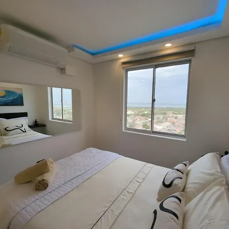 Apartamento 18th-floor With A View, 3 Bedrooms, Near The Airport